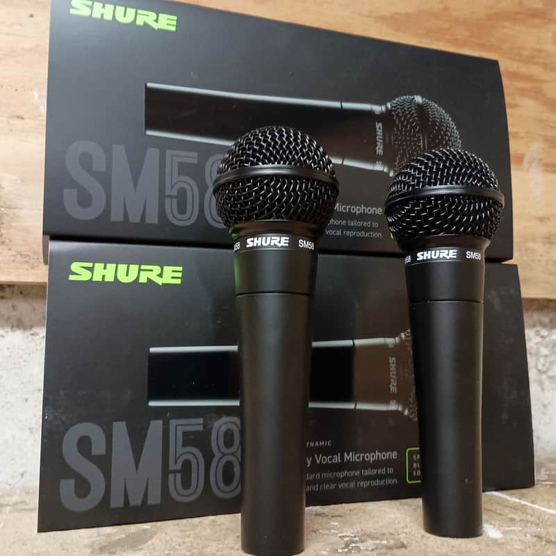 Shure SM58 Handheld Cardioid Dynamic Microphone