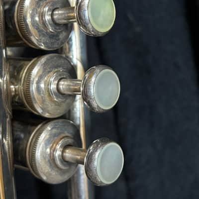E-Benge Los Angeles MLP 3 bell Silver Trumpet w Case image 9