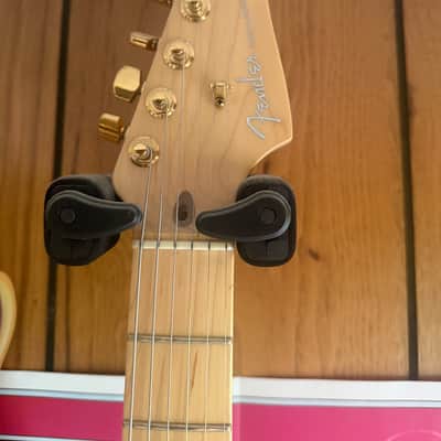 Fender 50th Anniversary American Deluxe Stratocaster 2004 - Sunburst image 2