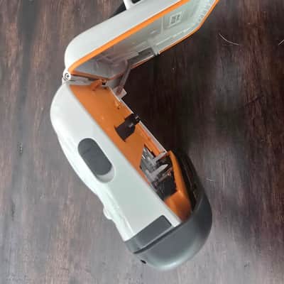 Sony WM-FS555 Early 2000s - White orange gray image 2
