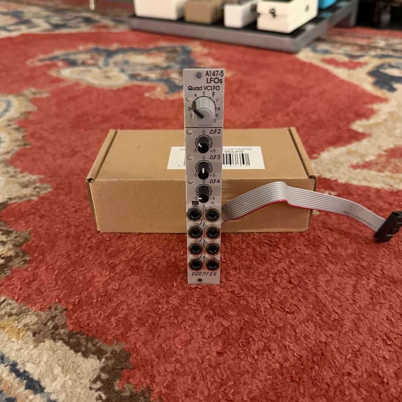 Doepfer A-147-5 Quad VCLFO image 1
