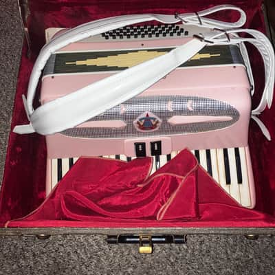 Generalfisa Pink *Vintage 48 Bass 17" Accordion* [EXCELLENT] George Riddle 1970s/80s - Pink image 11