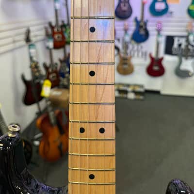 Fender Eric Clapton Signature Blackie Stratocaster with Noiseless Pickups and Tweed Case - Pre Owned image 11