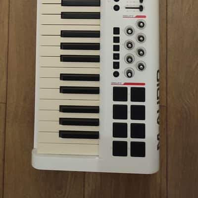 M-Audio Axiom Pro 49 Key USB MIDI Keyboard Controller 2010s - White image 1