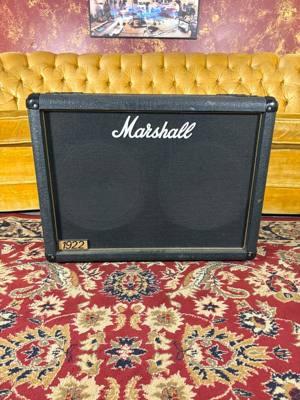 Marshall 1922 2 x 12 Speaker Cabinet - Black image 1