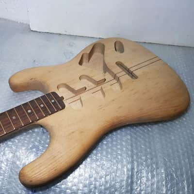 1981 NECK THROUGH BODY STR*T - SWAMP ASH image 5