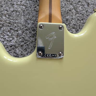 Fender Player II Mustang 2024 - Present - Hialeah Yellow image 14