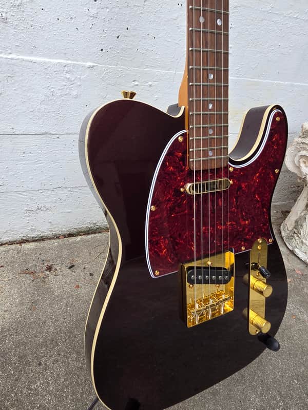 Fender Telecaster 2025 - Oxblood image 1