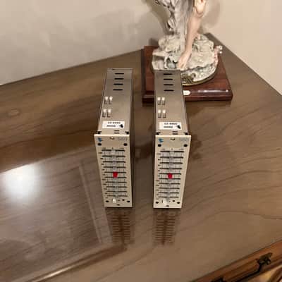 API 560 Special Edition 500 Series Graphic Equalizer - PAIR 2025 - Vintage Cream image 6