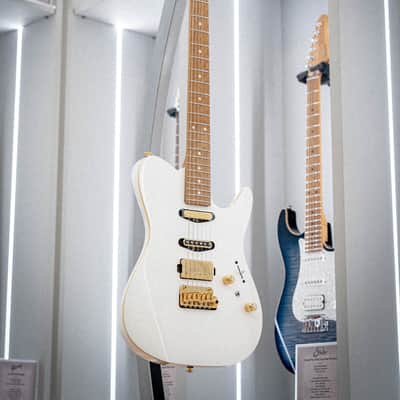 Ibanez LB1-WH Lari Basilio Signature 2023 - 2025 - White image 1