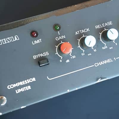 1980s Tesla AYZ 034: Stereo Compressor/Limiter - Ultra RARE Soviet Czechoslovakia vintage rack unit image 5