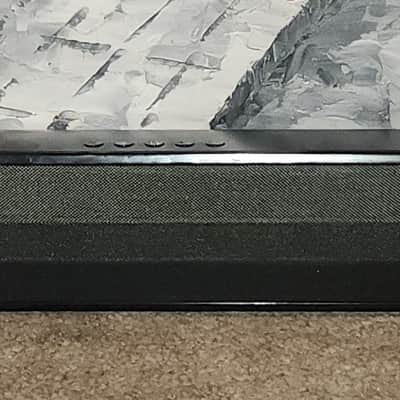Polk POLK AUDIO SIGNA SOUNDBAR - (Ultra-Slim) SOUND BAR ONLY 2008 - Black plastic case image 1