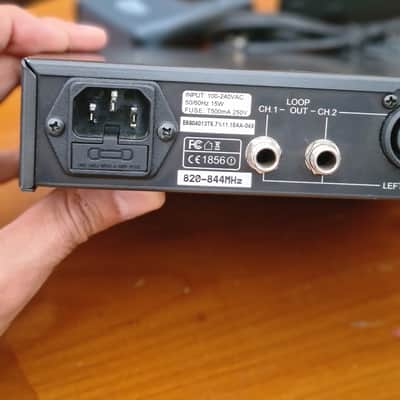 T.Bone the t.bone IEM 200T + IEM 200R In-Ear Monitor Set UHF/PLL 820-844MHz image 21