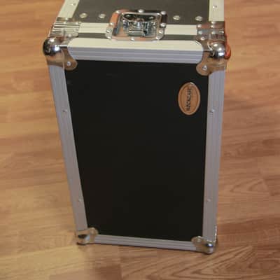 Rockcase 6 units image 4