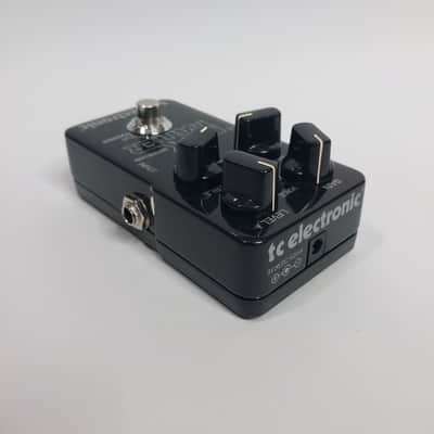 TC Electronic Dark Matter Distortion with Box image 7