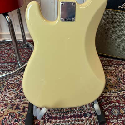 Fender Vintera II 50s Precision Bass MN 2025 - Desert Sand image 6