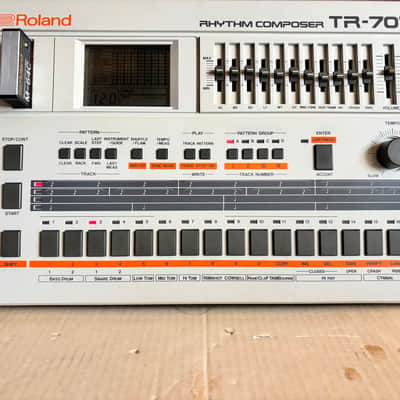 Roland TR-707 RHYTHM COMPOSER Drum Machine w/ box image 4
