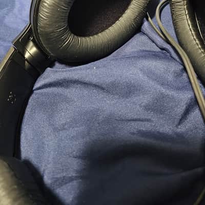 Microphone with free Sennheiser HD206 headphones +  InnoGear Mic stand image 14