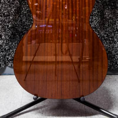 Eastman AC122-1CE-DLX Gloss Solid Acoustic Electric Grand Auditorium Guitar with Gig Bag image 4