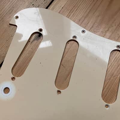Squier Affinity Series Stratocaster Electric Guitar Affinity Strat Scratchplate Pickguard 1998 image 4