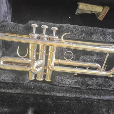 Yamaha YTR-4335GII Intermediate Bb Trumpet Silver Plated w/ Case - Silver image 3