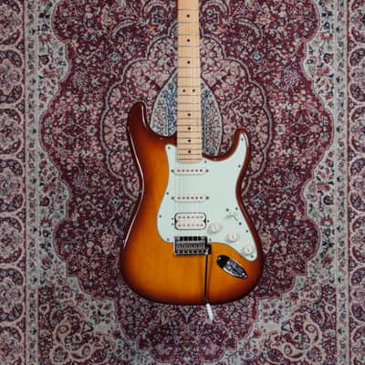 Fender Deluxe Stratocaster HS 2019 - Tobacco Sunburst image 1