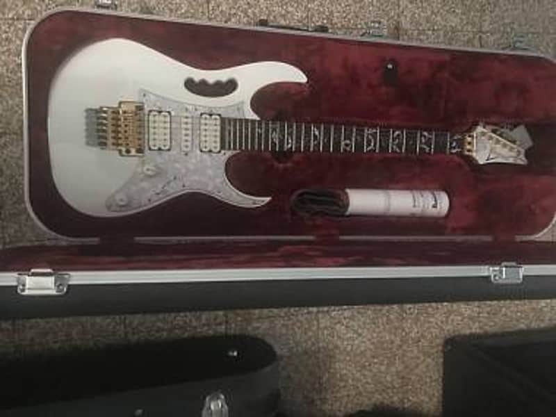 Ibanez JEM7V-WH JEM Series Steve Vai Signature HSH Electric Guitar 2014s White