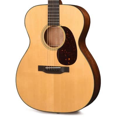 Martin Acoustic Guitar, 000-18 w/Hardshell Case image 3