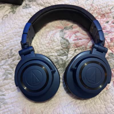 Audio-Technica ATH-M50xBT2 – Limited Edition Deep Sea image 3