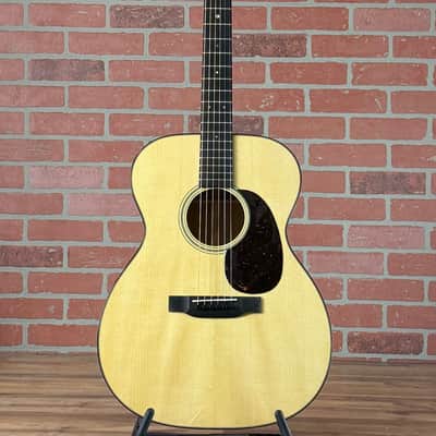 Martin Custom Shop 000-18 Acoustic Guitar - Natural image 1
