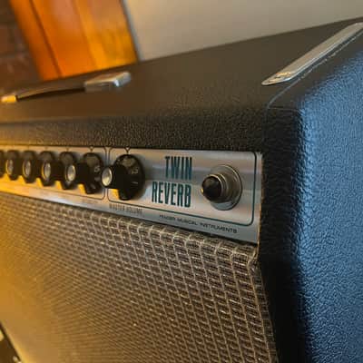 Fender Twin 1968-1969 - Silver face & black image 2