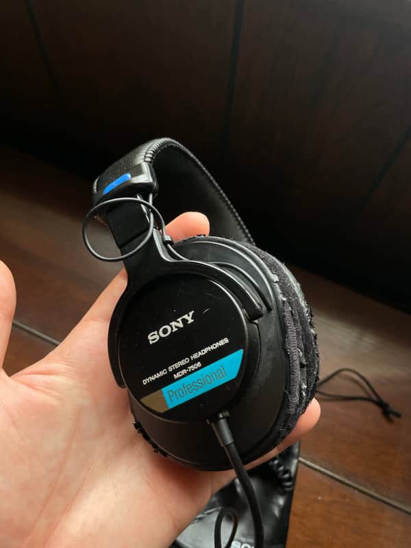 Sony MDR-7506 Studio Headphones 2010s - Black image 1