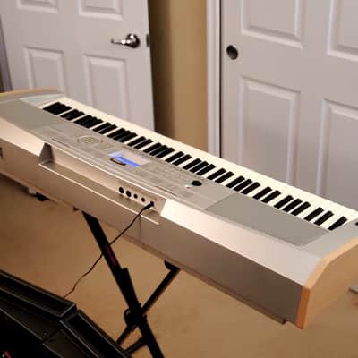 MUST SEE!!! YAMAHA DGX 500 SEMI-WEIGHTED 88-KEY DIGITAL PIANO IN AMAZING CONDITION! image 17