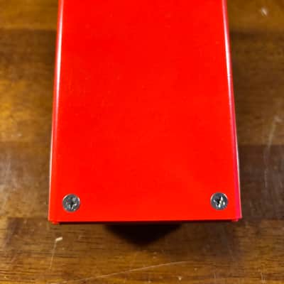 Land Devices Hunter Distortion 2025 - Red image 5