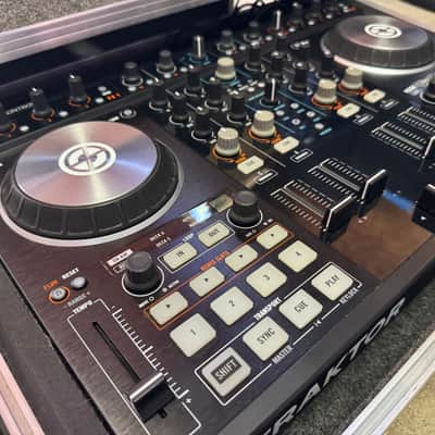 Native Instruments Traktor Kontrol S4 MkII 4-Deck DJ Controller + Flight Case image 3