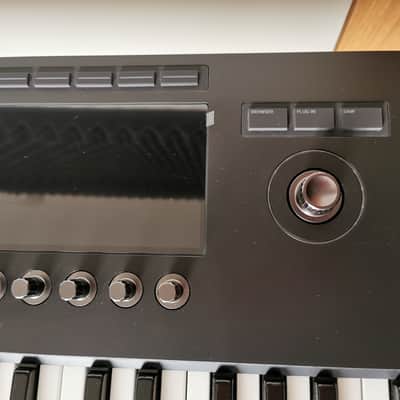 Immagine Native Instruments Kontrol S49 MK3 + Komplete 15 Ultimate Box - 5