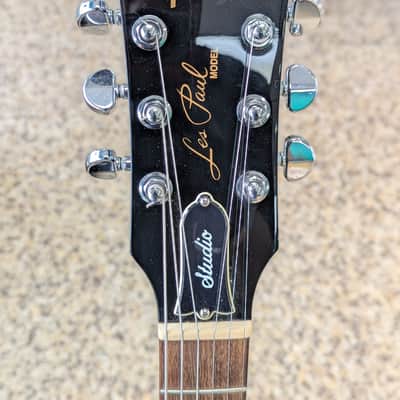 Gibson les Paul studio ebony image 5