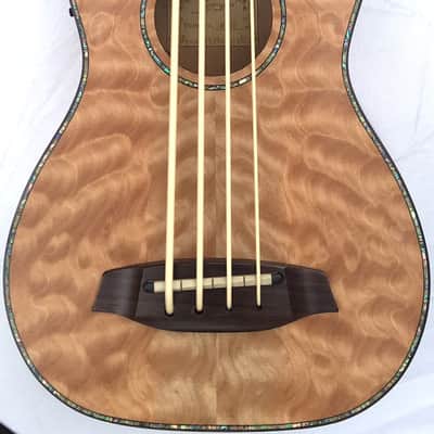 Smiger UBS-03 Acoustic Electric fretless Ukulele Baritone Bass Guitarlele - Quilted Ash image 5
