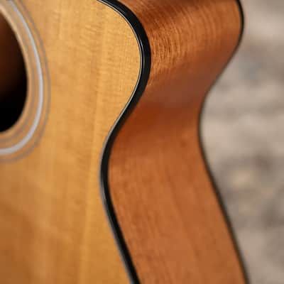 Taylor 112ce-N Nylon Grand Concert Acoustic/Electric Guitar with Gig Bag image 10
