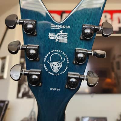 Washburn Boogiebolt Custom Boogie Street guitar with OHSC  Dime Dimebag BSG1 2005 - Blue quilt with abalone lightning bolt inlay image 18