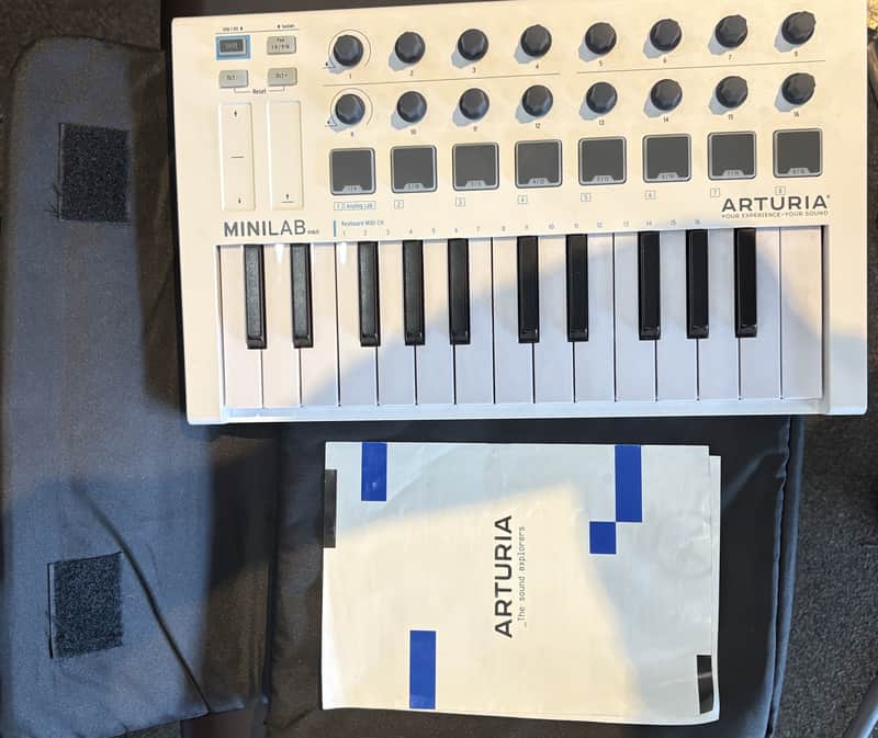 Arturia MiniLab MkII 25-Key MIDI Controller