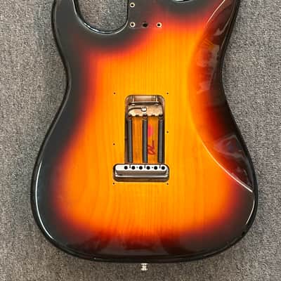 Fender American Deluxe Stratocaster BODY Sunburst w Fender 2-point Tremolo image 7