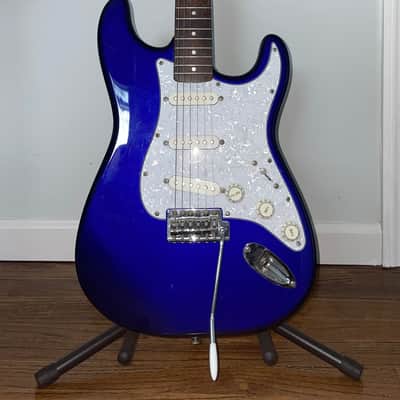 Squier Affinity Series Stratocaster 21-Fret with Rosewood Fretboard 1997 - 2000 - Baltic Blue image 2