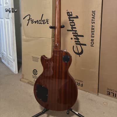 Epiphone 2023 Les Paul Standard '50's Gold Top Inspired By Gibson Model with a hard case image 3