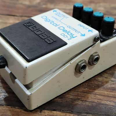 Boss DD-2 Delay Long Chip Blue Label 1983-86 Japan image 2