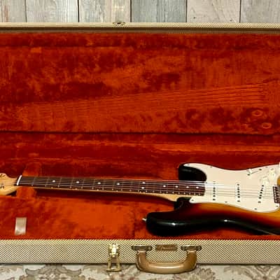 Rare 1986 Fender American Vintage '62 Stratocaster - 3-Color Sunburst, Wicked Kool Vintage Stratocaster! Pro Set Up and Ships Fast! image 20