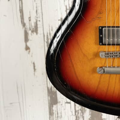 Novo Solus H2 - 3 Tone Burst, Light Aging image 11