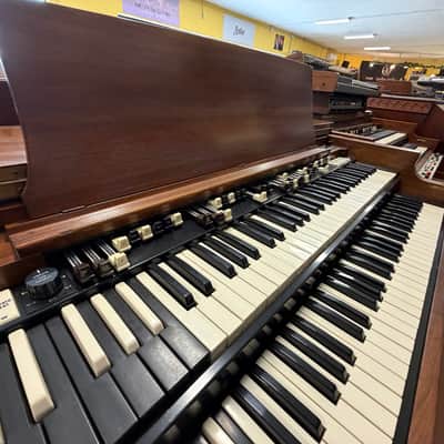 Hammond B3 with 2 leslies image 4