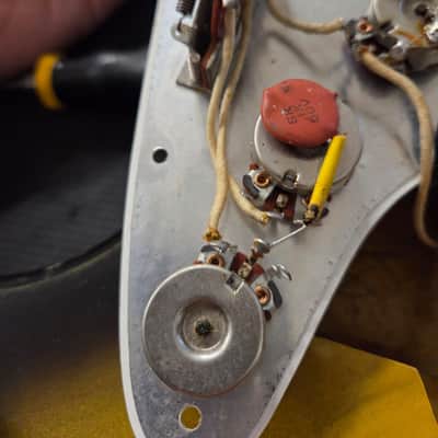 Fender STRATOCASTER SUNBURST 1965 image 22