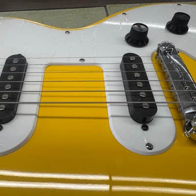 Epiphone Les Paul Special.(Banana Yellow)(W strap) image 6